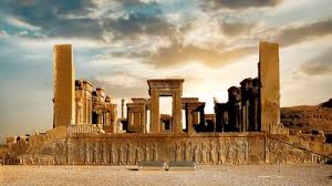 Dari Era Qajar ke Digital: Sejarah Agensi Periklanan Persia yang Mengubah Wajah Iklan Iran